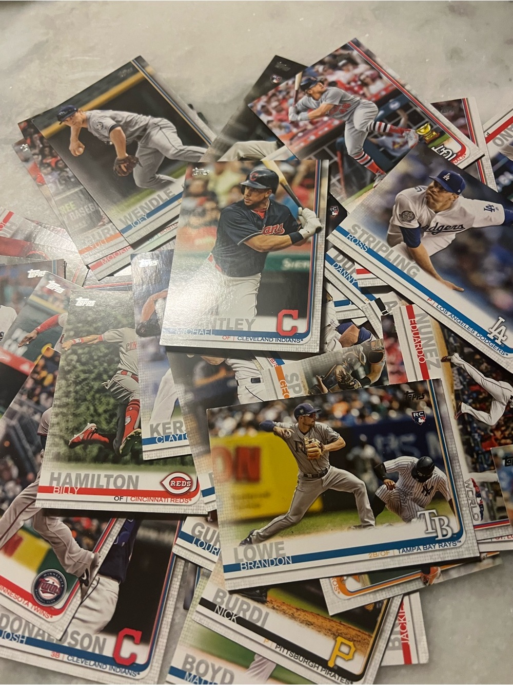 Assorted Baseball Trading Cards - Multi-Color Lot - Picture 5 of 8